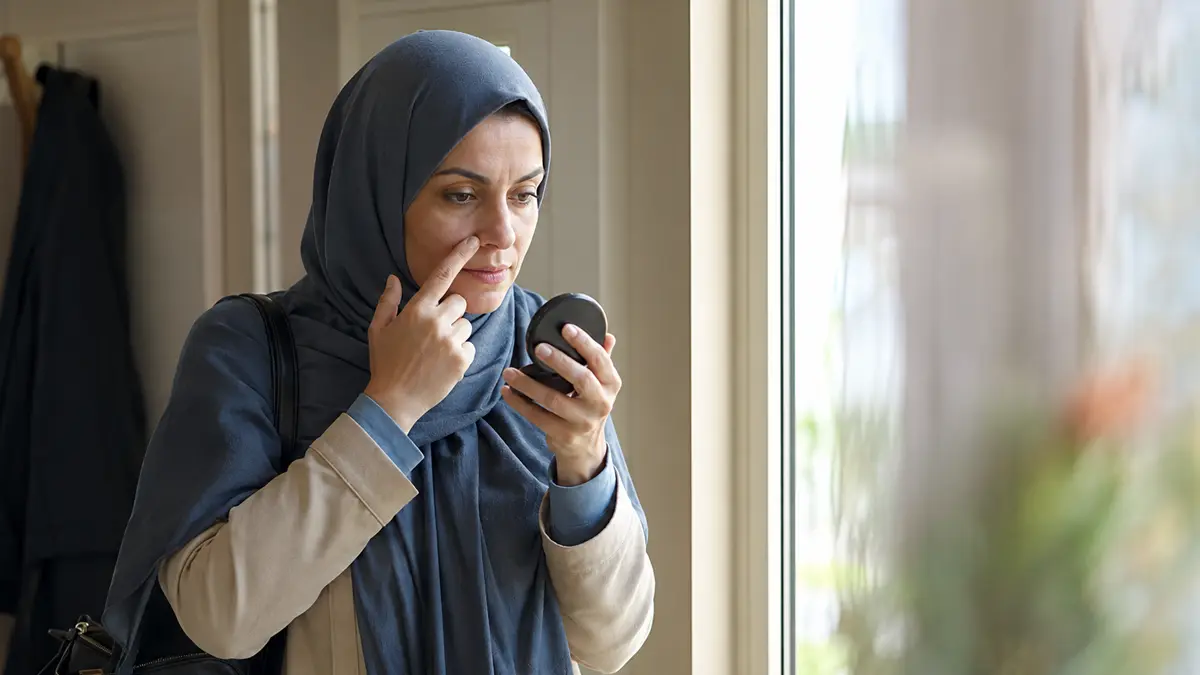 پوست چرب چه ویژگی هایی دارد و چه زمانی نیاز به بررسی دارد؟